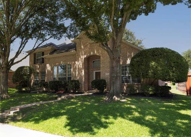 Property at 9705 Southern Hills Dr, Plano, TX 75025, 4 beds, 3 baths