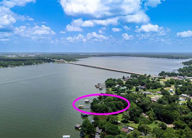 Property at 10136 Cherokee Ln, Payne Springs, TX 75156, 6 beds, 6.5 baths