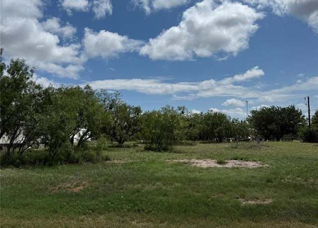 Property at 2307 Coke St, Sweetwater, TX 79556