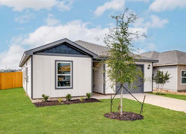 Property at 8412 White Wolf Trl, Ponder, TX 76259, 2 beds, 2 baths