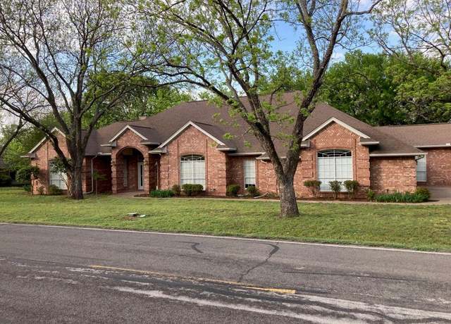 Property at 8708 Ravenswood Rd, Granbury, TX 76049, 3 beds, 2.5 baths