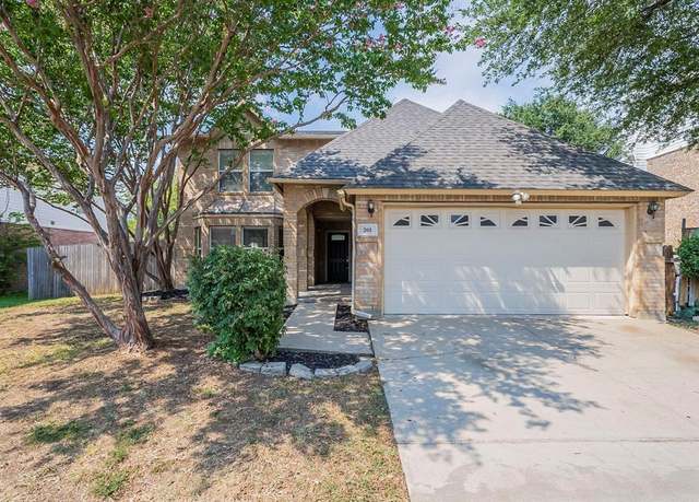 Property at 205 Kissimmee Dr, Arlington, TX 76002, 5 beds, 2.5 baths