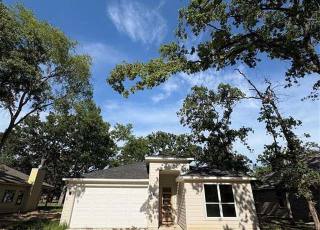 Property at 6 Huckleberry, Star Harbor, TX 75148, 3 beds, 2 baths