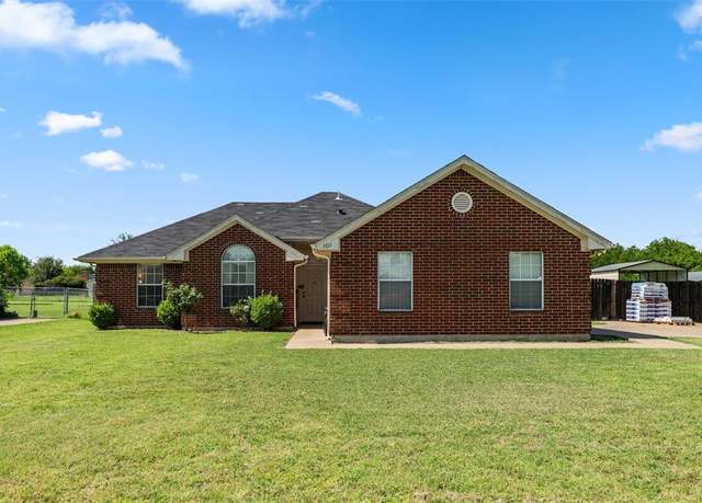 Property at 309 Anita Ln, Waxahachie, TX 75165, 3 beds, 2 baths