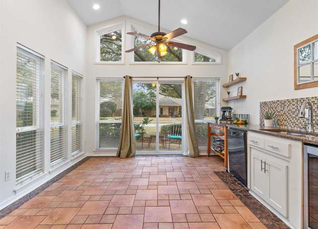Property at 3320 Canyon Valley Trl, Plano, TX 75023, 4 beds, 2 baths