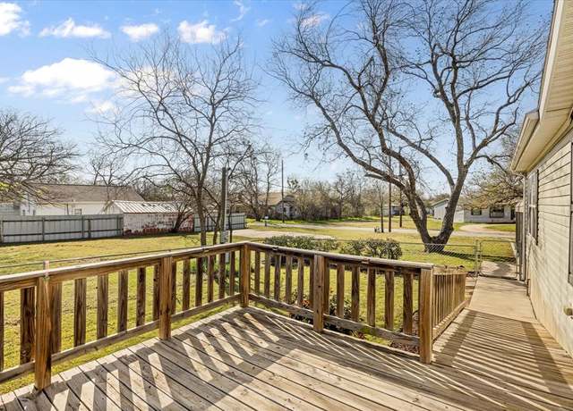 Property at 107 Rippetoe St, Lipan, TX 76462, 3 beds, 2 baths