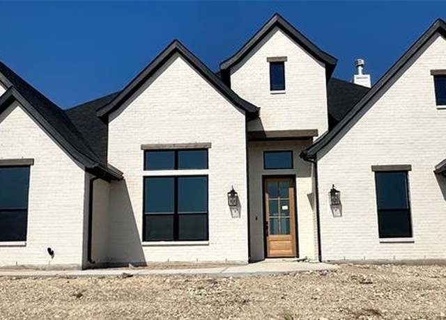 Property at 108 Blackstar Ln, Decatur, TX 76234, 4 beds, 3 baths