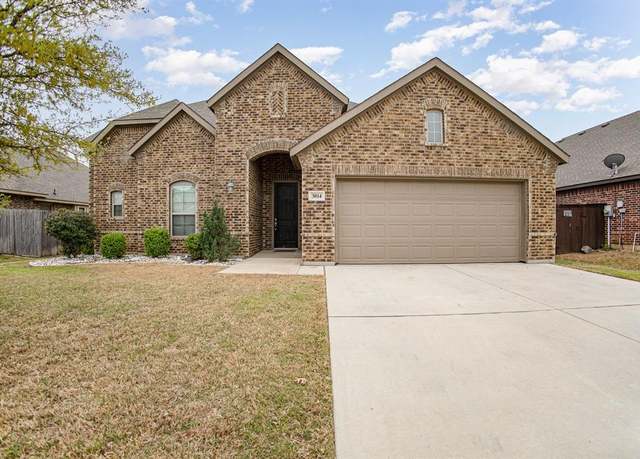 Property at 3014 Glenview Dr, Midlothian, TX 76065, 4 beds, 3 baths