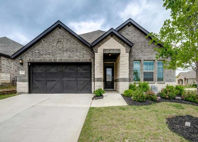 Property at 3517 Triumph Dr, Denton, TX 76207, 4 beds, 3 baths