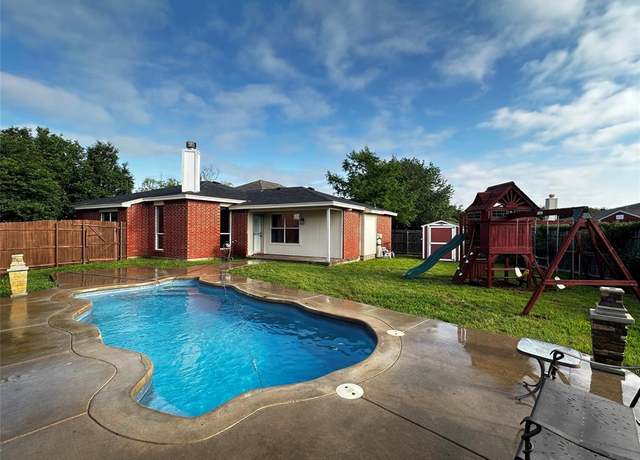 Property at 1926 Salt Flats Trl, Arlington, TX 76002, 4 beds, 2 baths