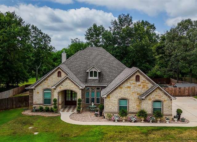 Property at 12105 Hackberry Holw, Tyler, TX 75706, 4 beds, 3 baths