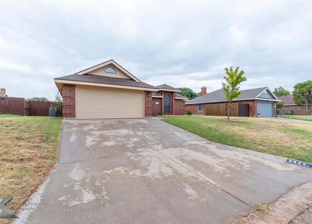 Property at 4425 Pennington Dr, Abilene, TX 79606, 3 beds, 2 baths
