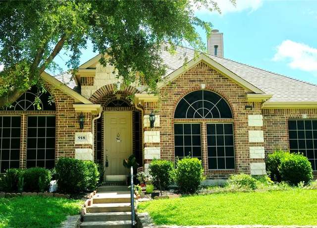 Property at 918 Myers Meadow Dr, Garland, TX 75043, 4 beds, 3 baths