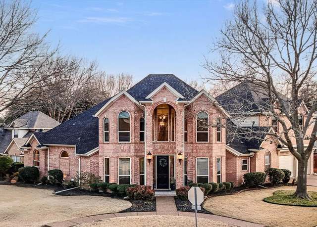 Property at 915 Hilton Dr, Mansfield, TX 76063, 5 beds, 4 baths