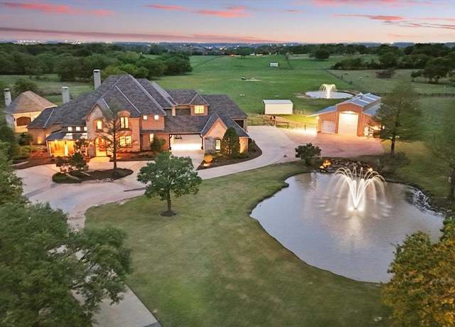 Property at 2950 Scenic Dr, Flower Mound, TX 75022, 5 beds, 5 baths
