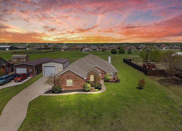 Property at 1476 Meadowbrook Ln, Nevada, TX 75173, 4 beds, 2 baths