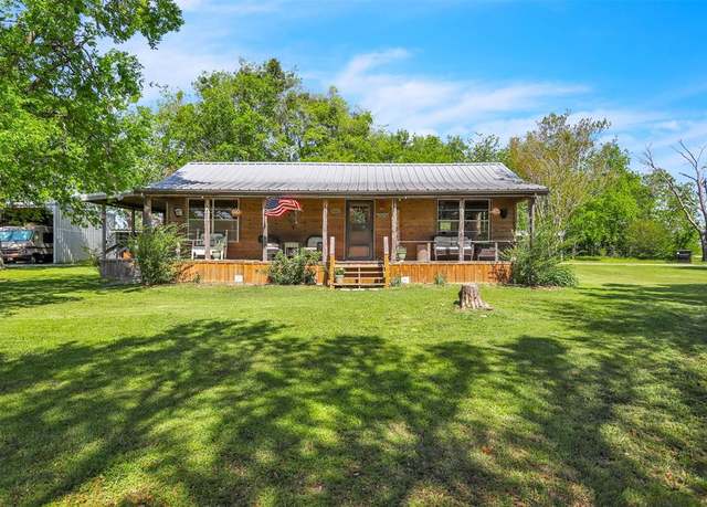 Property at 9341 County Road 151, Kaufman, TX 75142, 2 beds, 1 bath