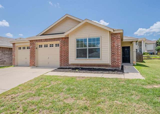 Property at 712 Deauville Dr, Fort Worth, TX 76108, 3 beds, 2 baths