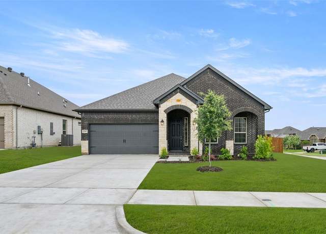 Property at 2297 High Plain Ln, Waxahachie, TX 75167, 3 beds, 2 baths