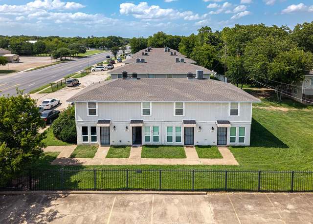 Property at 4927 Miller Ave, Fort Worth, TX 76119, 8 beds, 6 baths