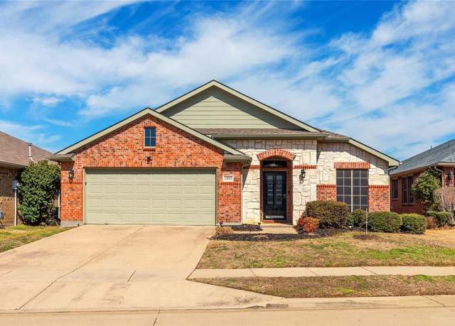 Property at 1805 Ringtail Dr, Little Elm, TX 75068, 3 beds, 2 baths