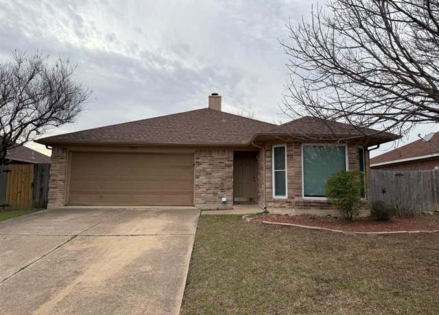 Property at 7204 Harris Meadows Dr, Arlington, TX 76002, 3 beds, 2 baths