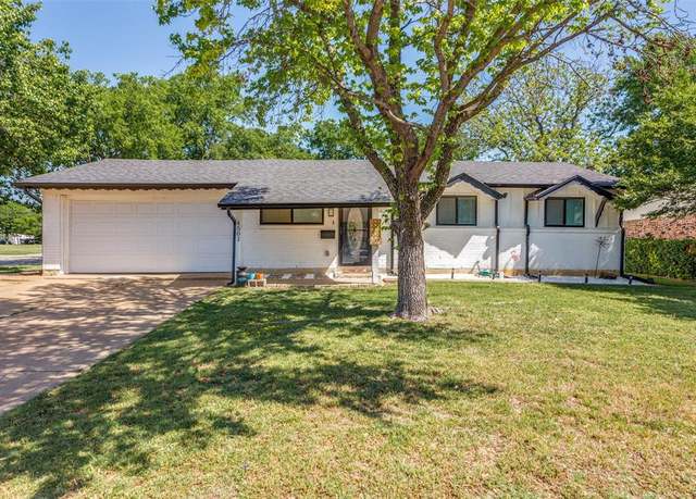 Property at 4501 Gary Dr, Haltom City, TX 76117, 3 beds, 2 baths