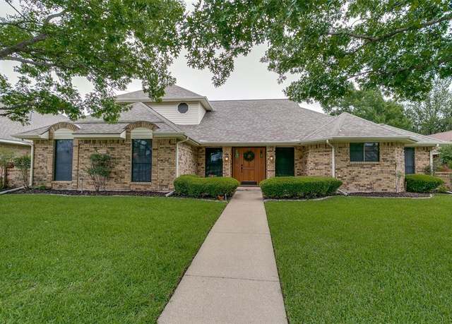 Property at 2509 Copper Creek Ln, Carrollton, TX 75006, 4 beds, 2.5 baths