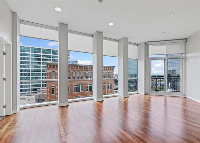 Property at 500 Throckmorton St #1504, Fort Worth, TX 76102, 2 beds, 2.5 baths