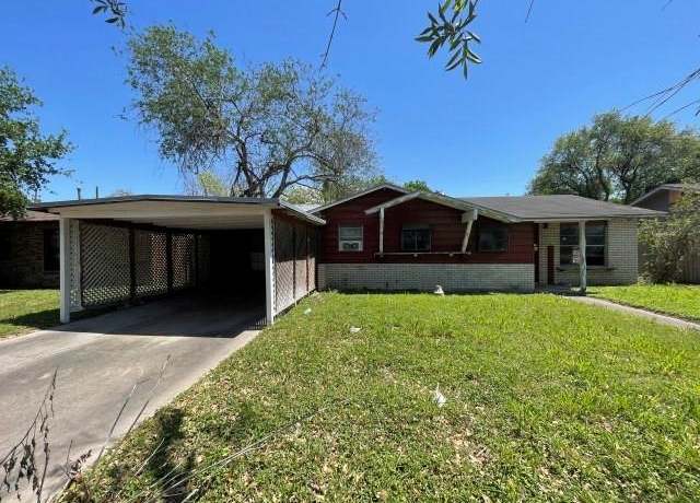 Property at 310 S 22nd St, Kingsville, TX 78363, 4 beds, 2 baths