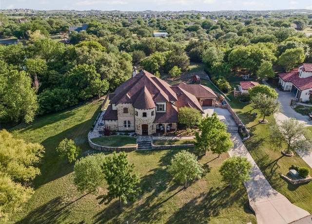 Property at 151 Crooked Creek Ln, Aledo, TX 76008, 5 beds, 5.5 baths