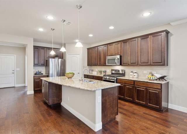 Property at 6281 Paragon Dr, Frisco, TX 75036, 2 beds, 2 baths