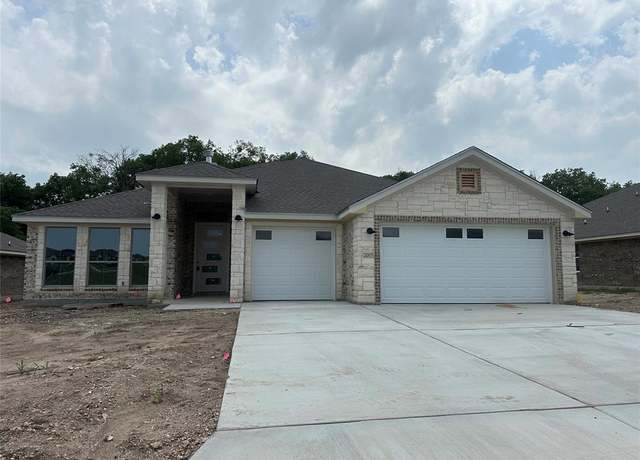 Property at 2005 Edna Ln, Troy, TX 76579, 4 beds, 3 baths