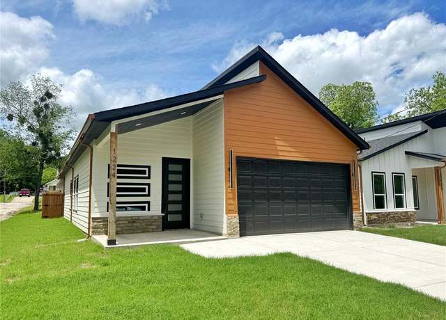 Property at 1224 Saint John, Greenville, TX 75401, 3 beds, 2 baths
