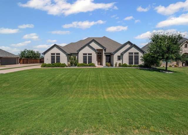 Property at 2009 Carlisle Dr, Crowley, TX 76036, 3 beds, 3 baths