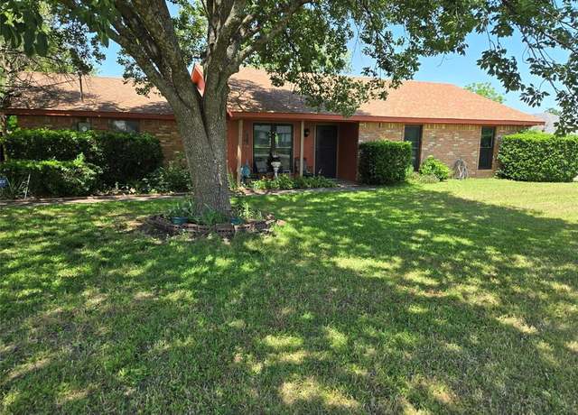 Property at 114 Anderson Rd, Red Oak, TX 75154, 3 beds, 2 baths