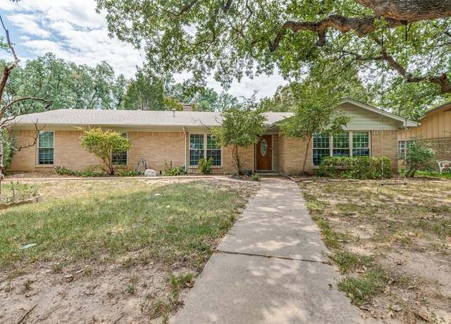 Property at 1610 Ridgeview Dr, Arlington, TX 76012, 4 beds, 2.5 baths