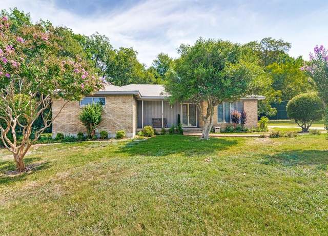 Property at 5302 Murphy Rd, Sachse, TX 75048, 3 beds, 2 baths