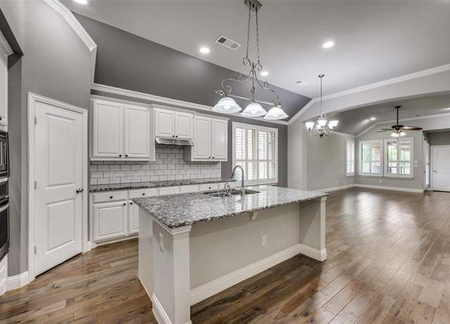 Property at 9804 Bitterroot Dr, Little Elm, TX 75068, 3 beds, 2 baths