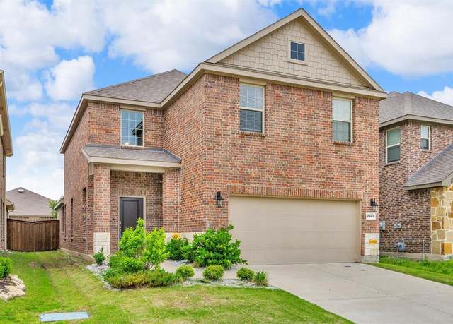 Property at 2561 Pettus Dr, Forney, TX 75126, 4 beds, 2.5 baths