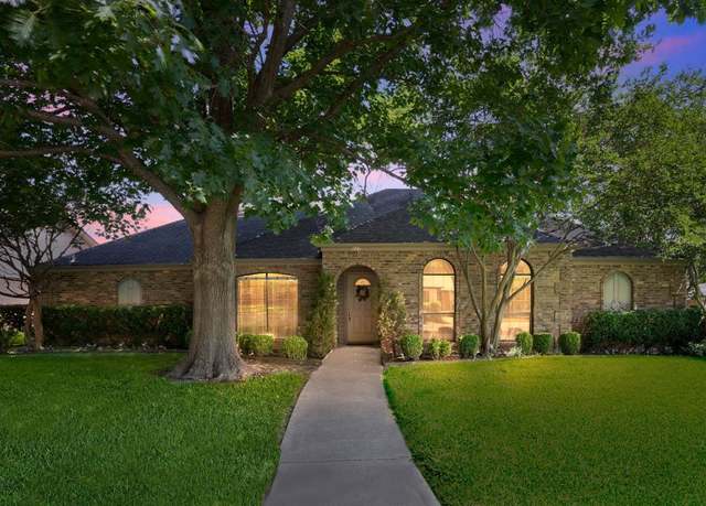Property at 227 Meadowlark Ln, Duncanville, TX 75137, 4 beds, 2.5 baths