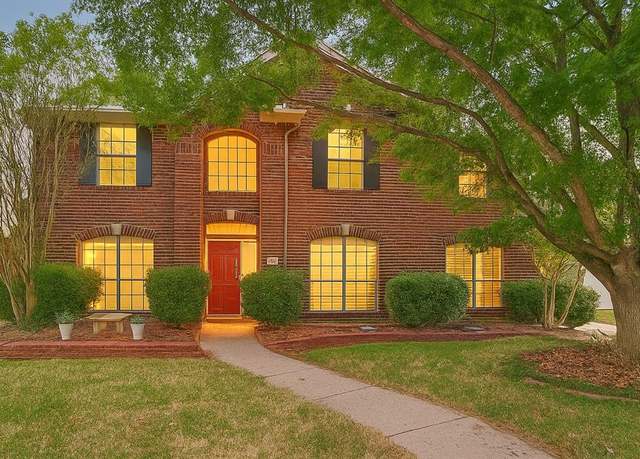 Property at 4817 Carolwood Dr, Plano, TX 75024, 4 beds, 2.5 baths