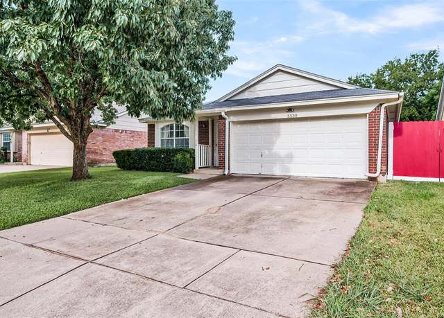 Property at 5530 Four Winds Dr, Arlington, TX 76018, 3 beds, 2 baths