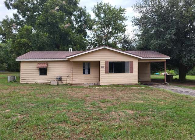 Property at 375 N Austin, Avery, TX 75554, 4 beds, 2 baths