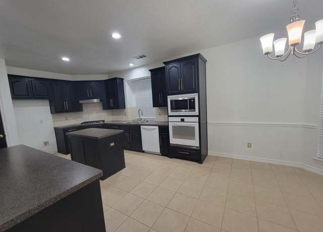 Property at 15264 Appaloosa Dr, Frisco, TX 75035, 5 beds, 3.5 baths