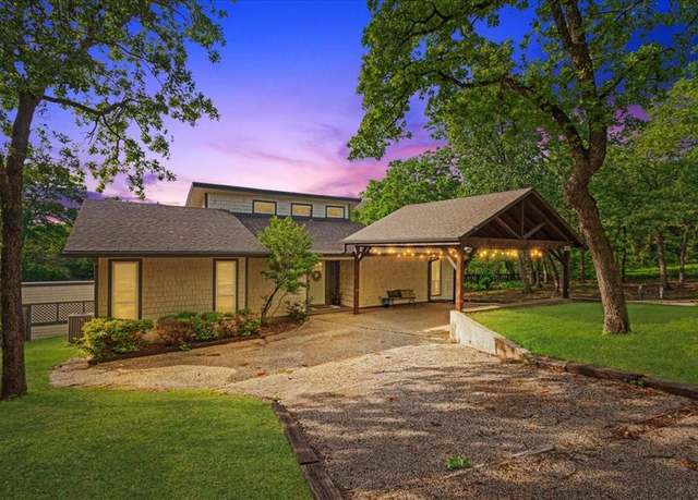 Property at 2449 Tanglewood Blvd, Pottsboro, TX 75076, 3 beds, 2 baths
