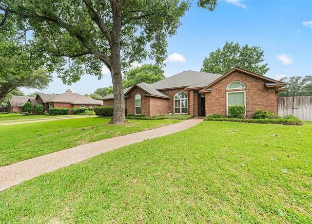 Property at 9205 Yellow Stone Rd, Waco, TX 76712, 4 beds, 3 baths