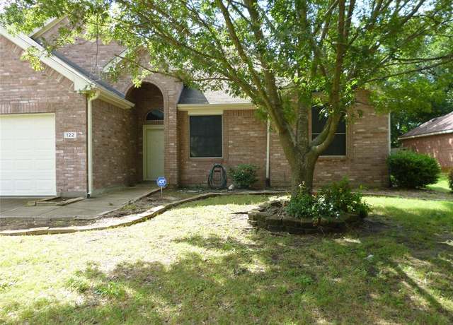 Property at 122 Lexington Dr, Terrell, TX 75160, 3 beds, 2 baths