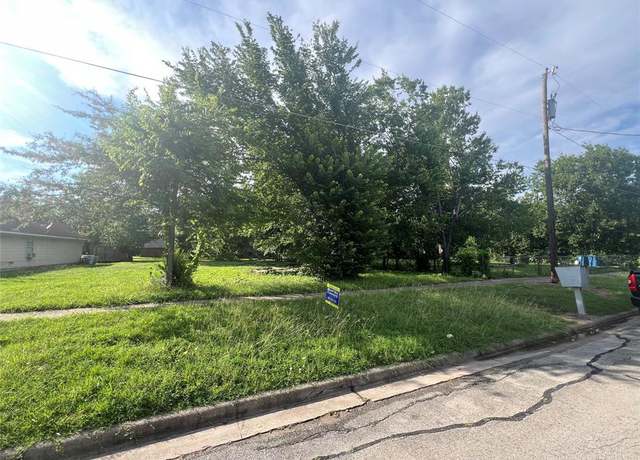 Property at 1302 E 6th Ave, Corsicana, TX 75110