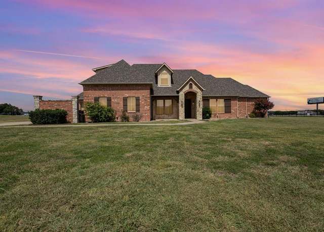 Property at 123 Ranch House Rd, Rockwall, TX 75032, 4 beds, 4 baths